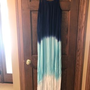 Raviya dress coverup